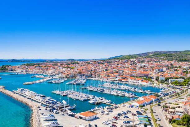 Apartment And Rooms Dalmatiko Vodice Exterior photo